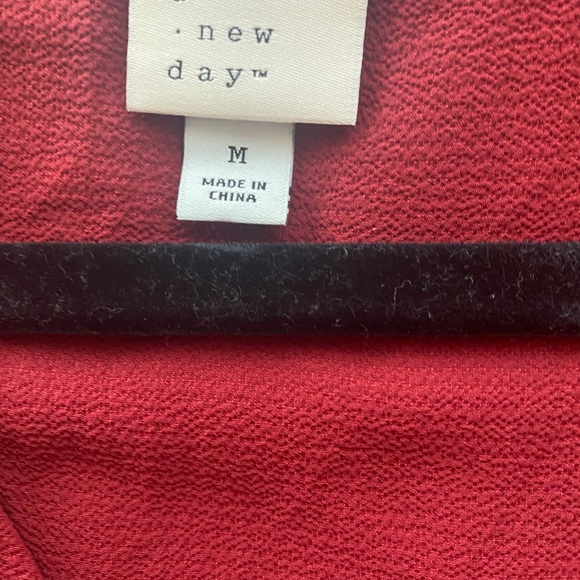 Red Polyester blouse - Picture 3 of 3